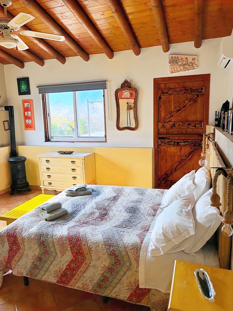 Country House "Quinta do Mestre - Casa do Campo" with Sea View, Shared Garden & Wi-Fi — photo 4