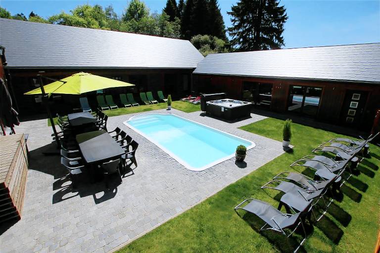 Family-oriented wonderful villa with sauna, barbeque & yard | Nature view | Pets allowed — photo 2