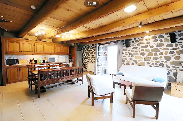 Fully equipped charming vacation home with terrace, grill & yard | Garden view | Good for workation | Dogs allowed — photo 5