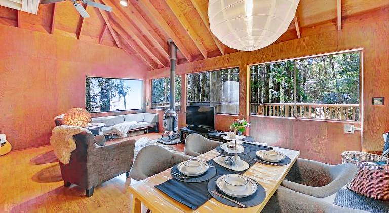 Vacation home with pool, barbecue & sauna — photo 5