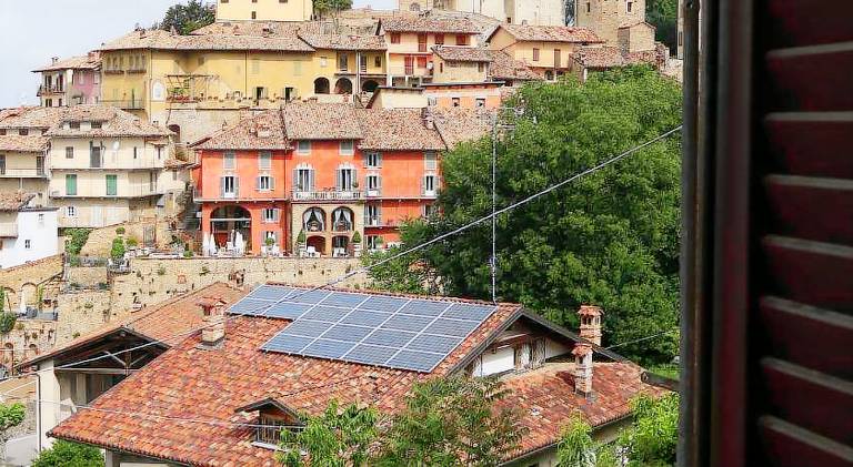 Apartment with 1 room for 4 persons in Monforte d'Alba