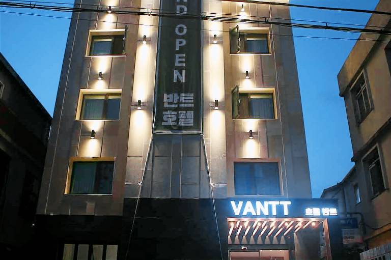 Vantt Hotel