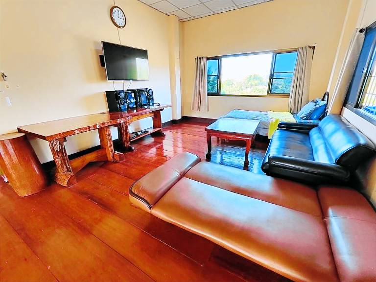 House with 2 rooms for 4 persons — photo 2
