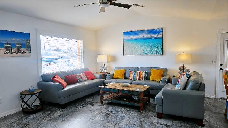 7834 Buccaneer Drive - Lovely Family Home on the South End of the Island! — photo 4