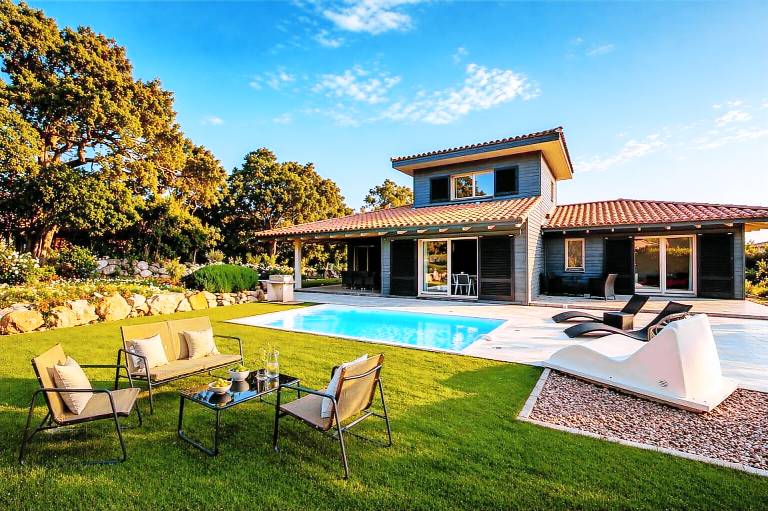 Villa Bonifacio