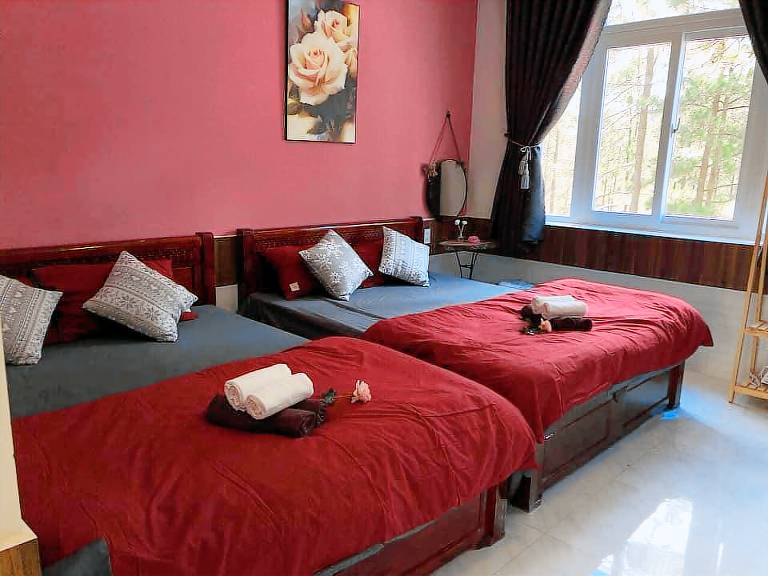 Villa with yard & grill | Water view in Da Lat