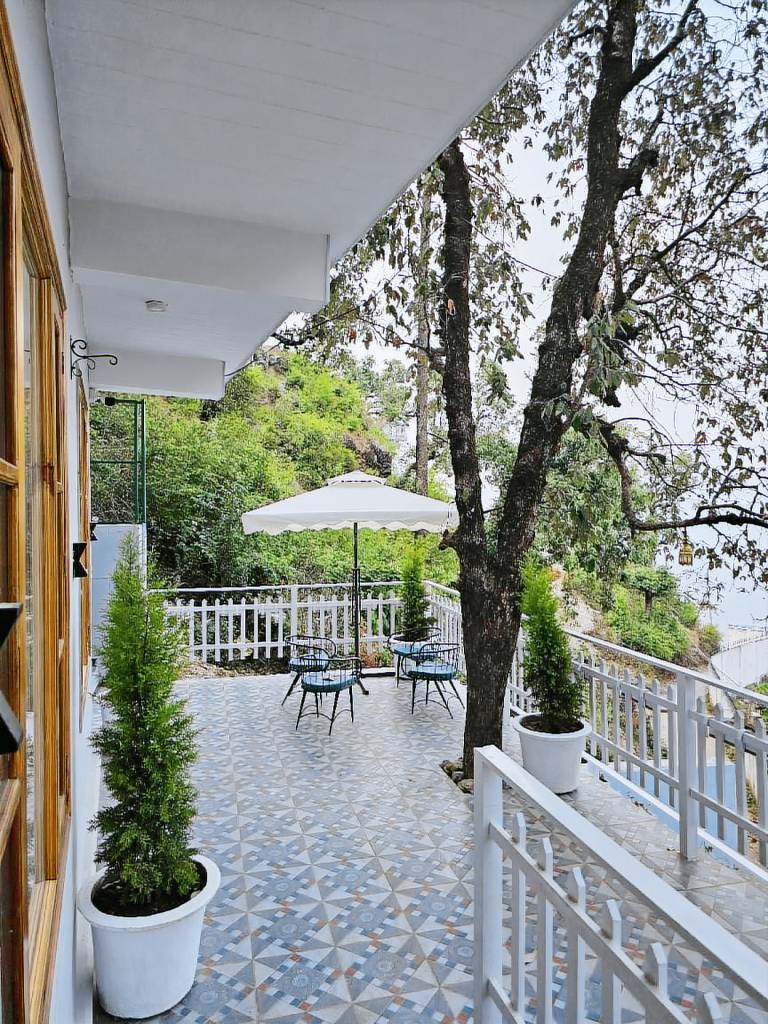 Spacious villa with BBQ & yard | Suitable for remote work | Dogs allowed — photo 5