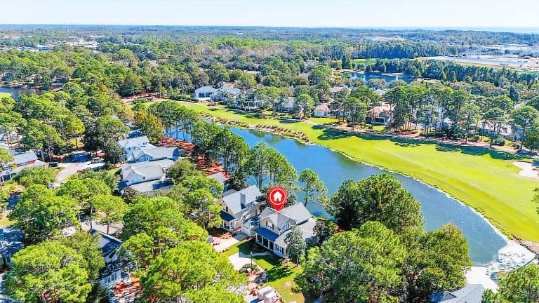 Children-friendly wonderful house with pool, jacuzzi & yard | Water view | Dogs allowed — photo 4