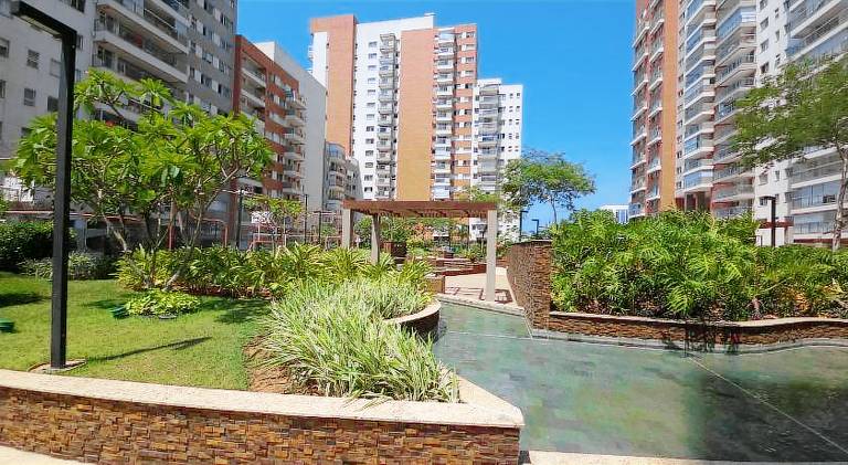 Apartment with pool — photo 5
