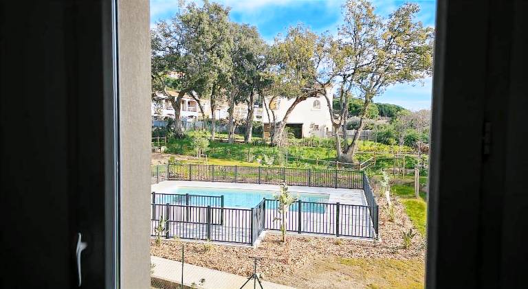 Holiday apartment with yard & private pool — photo 4