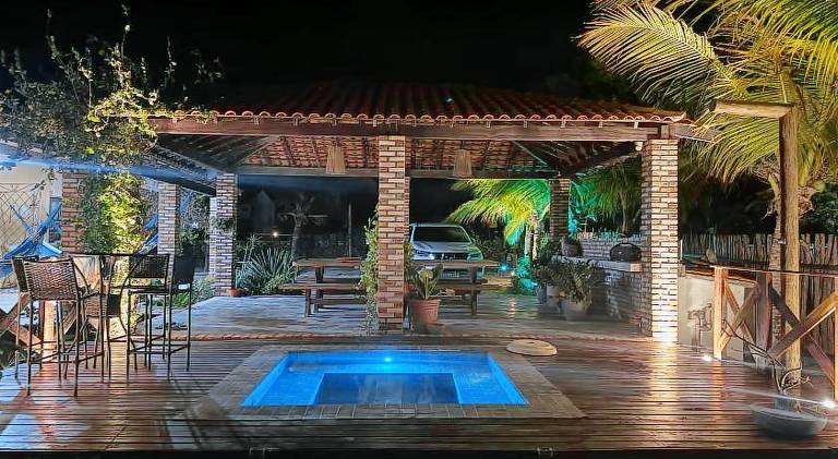 House with jacuzzi & pool in Luís Correia