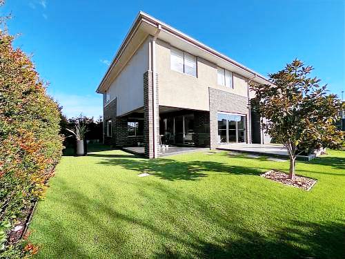 House  Cranbourne