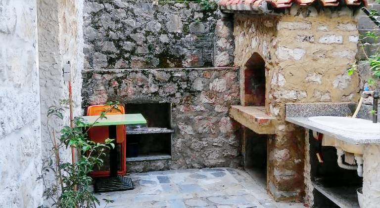 Vacation home with garden & patio — photo 3