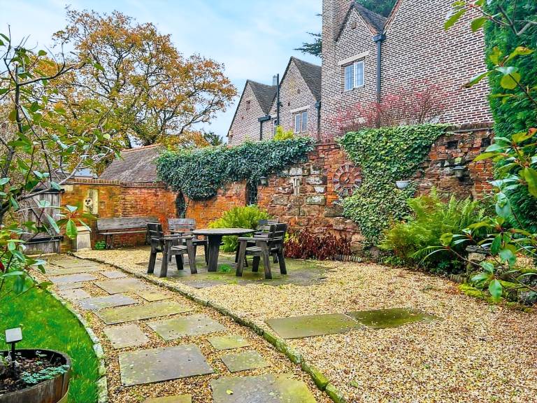 Family-friendly cottage with garden | Pets are welcome — photo 2