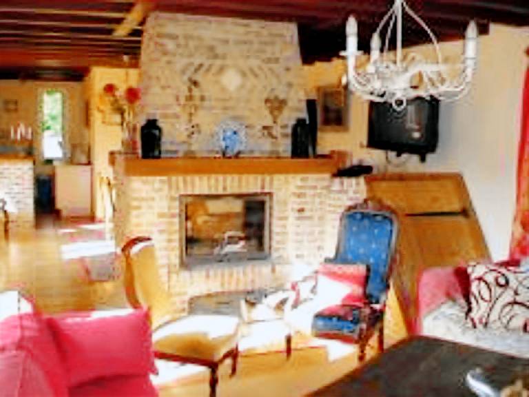 Cottage with yard & BBQ — photo 2