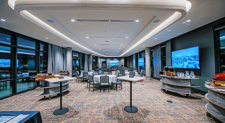 Hotel Indigo Columbus at Riverfront Place By IHG — photo 5