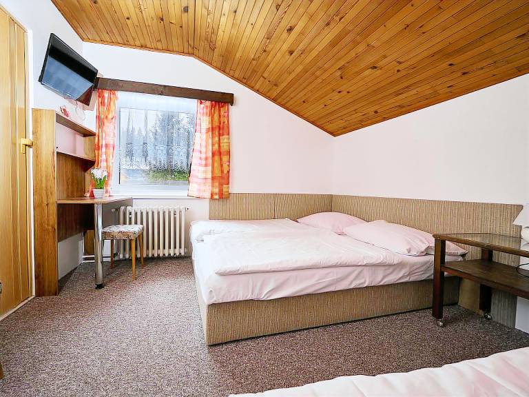Family-friendly vacation home with sauna, grill & garden | Dogs allowed — photo 2