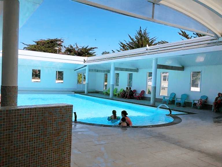 Mobile home with pool & terrace — photo 3