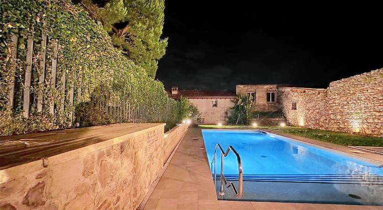 Holiday apartment with pool — photo 2
