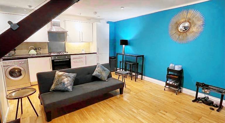 Rental apartment | Next to British Airways i360 — photo 3
