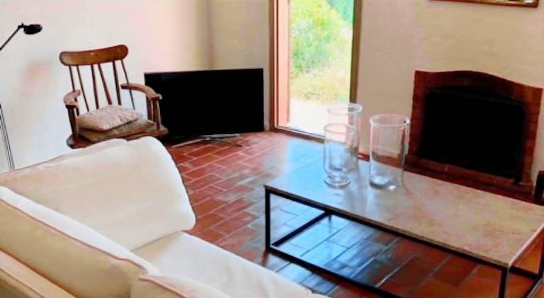Ample villa with patio & private pool | Pets allowed — photo 2