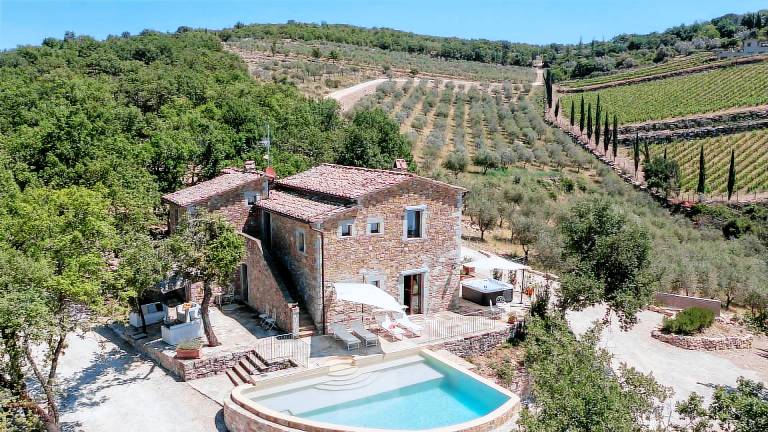 Villa mit Terrasse, Garten und Grill