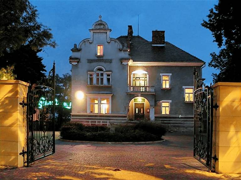 Hotel apartamentowy  Ropczyce