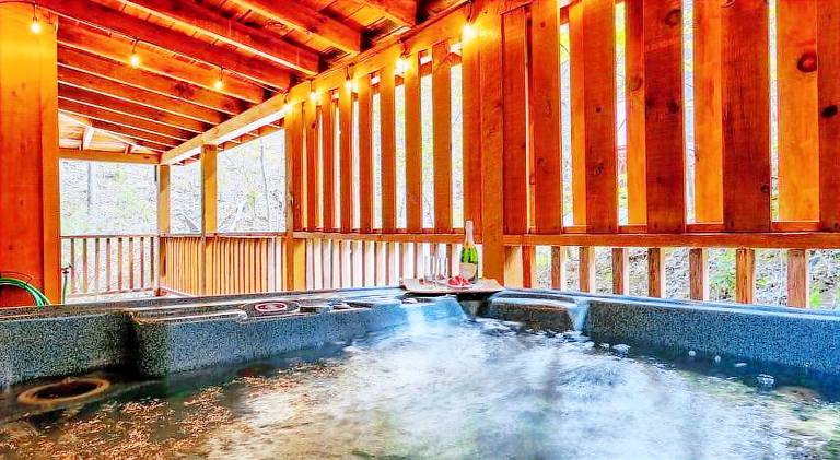 Nice house with jacuzzi | Pets are welcome — photo 3