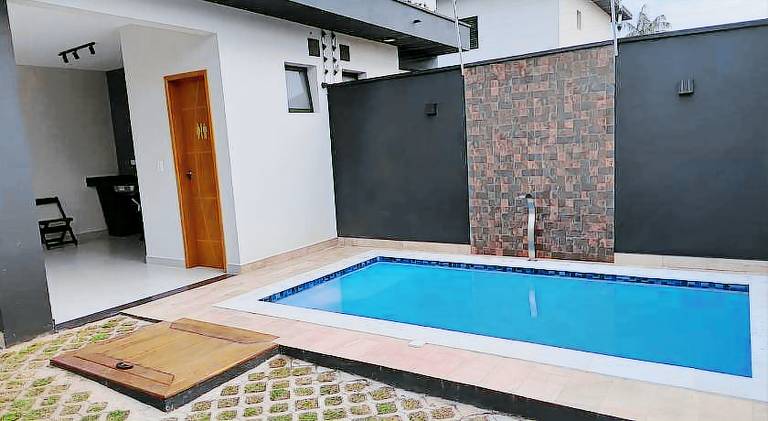 Pleasant house with pool | Close to the beach | Dogs allowed in Bertioga
