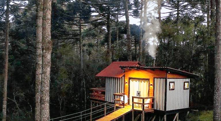 Chalet with grill, hot tub & patio | Good for workation in Cambará do Sul