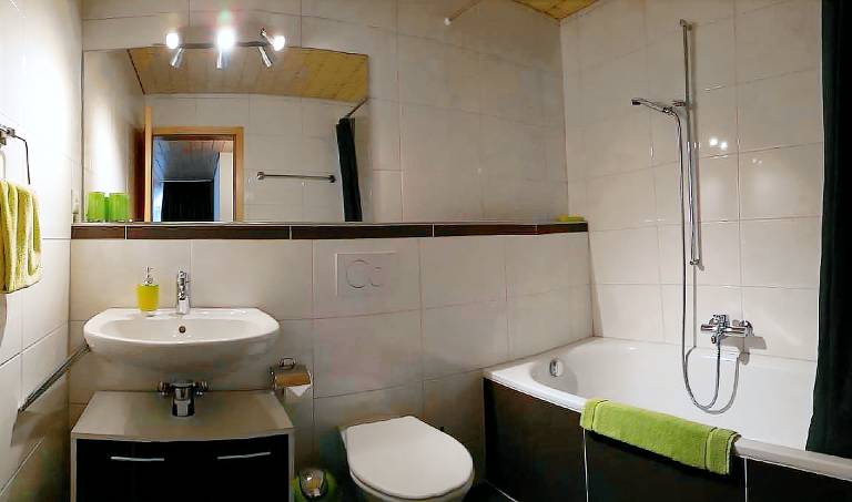 Ferienwohnung mit Hund in Innertkirchen für max. 8 Personen Ferienwohnung mit Hund in Innertkirchen für max. 8 Personen