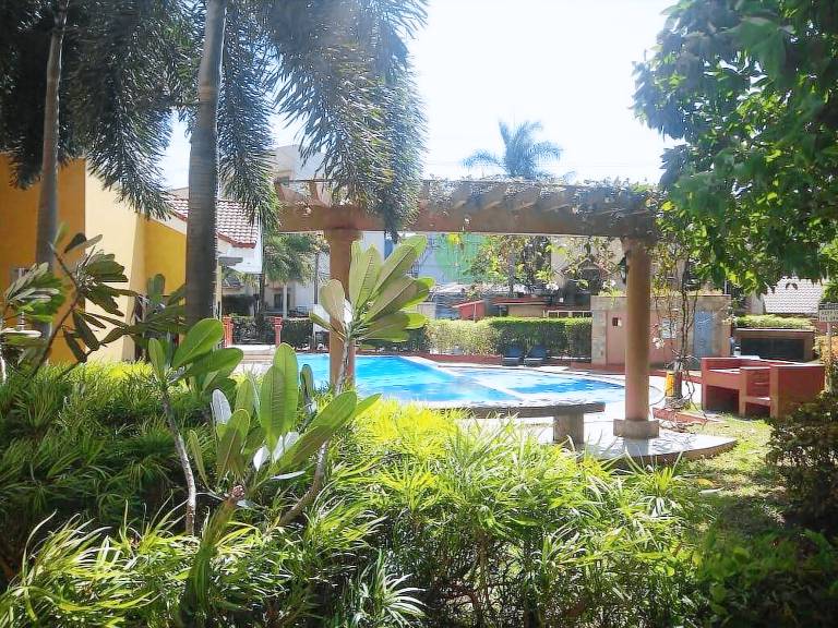 Condo  Parañaque