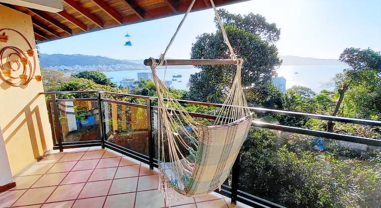 Pleasant apartment | Next to the beach | Pets allowed in Bombinhas
