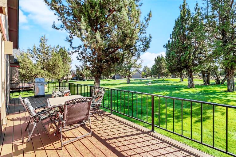 Children-friendly charming house with heated pool, fast internet & hot tub | Mountain view | Dogs allowed — photo 4