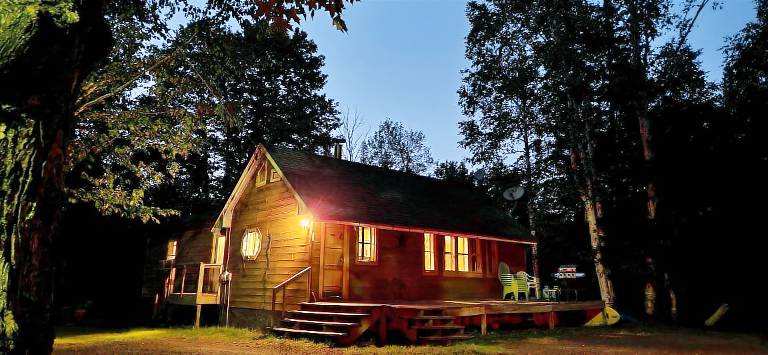 Cabin Calumet Township
