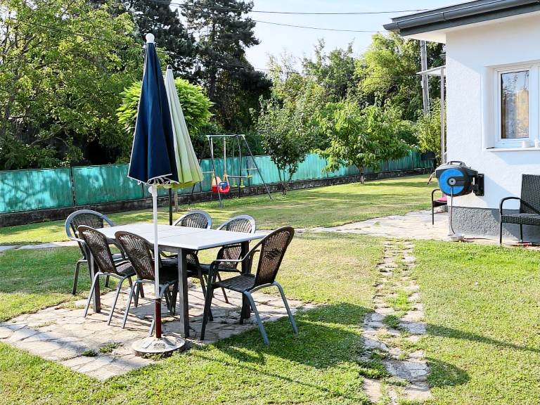 Vacation home with garden | Perfect for remote work — photo 2