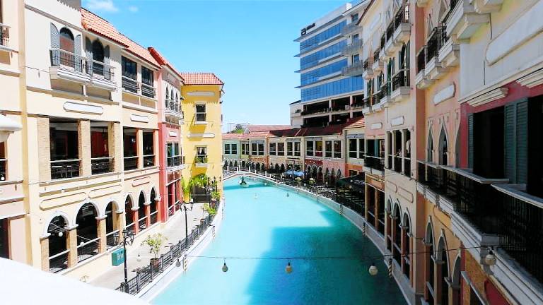 Holiday apartment with pool & yard | Perfect for remote work — photo 3