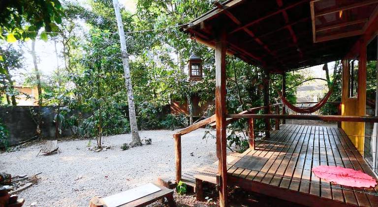 Lovely lodge with terrace & garden | Pets allowed — photo 3
