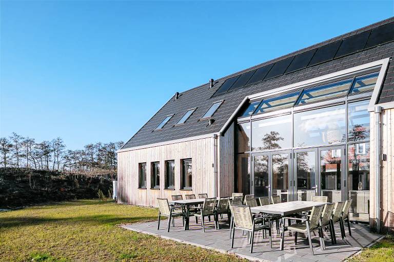 273 m&sup2; Ferienhaus