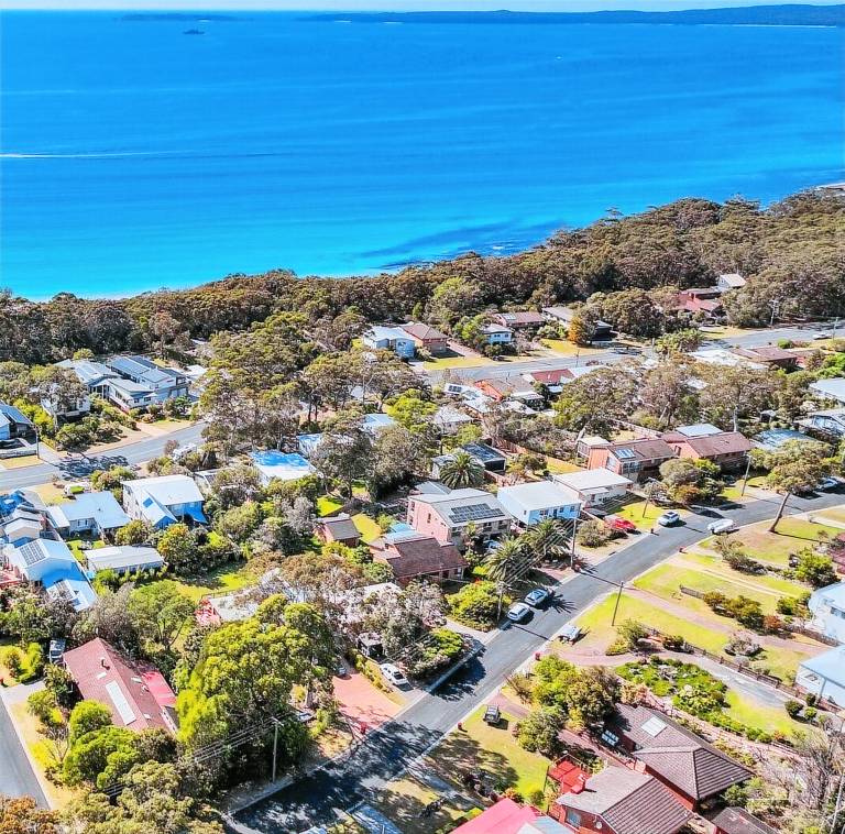 House Hyams Beach