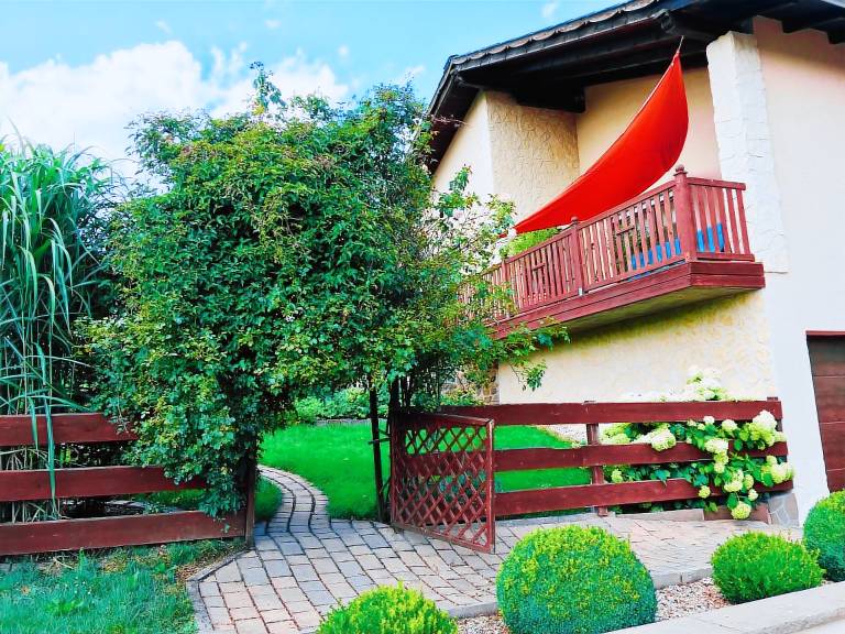 Apartment 'Maison Bibc, 63qm, 1 Schlafzimmer' with Shared Garden and Wi-Fi in Kassel