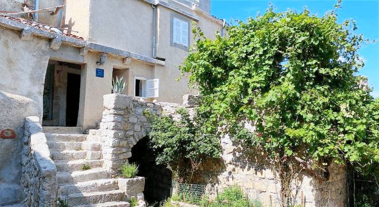 Apartma Valun