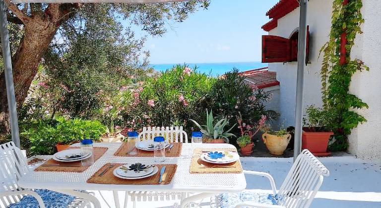 Holiday apartment with 2 rooms for 4 persons in Cosenza