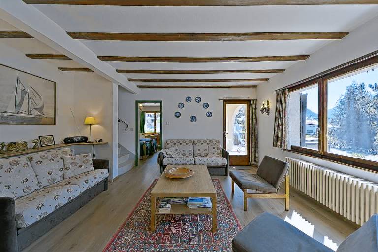 Holiday apartment with yard — photo 4
