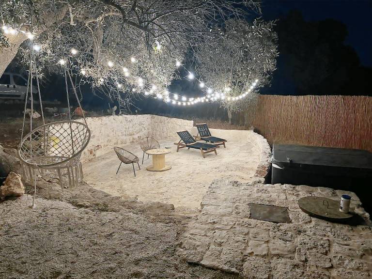 Villa with garden, jacuzzi & patio | Good for workation — photo 2