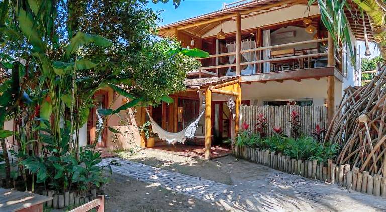 House with jacuzzi — photo 5