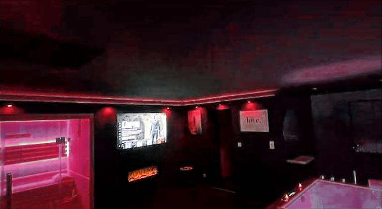 La Suite Prestige Jacuzzi, Sauna, Netflix, Disney in Amiens