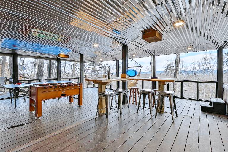 Cabin with jacuzzi & grill | Mountain view — photo 5