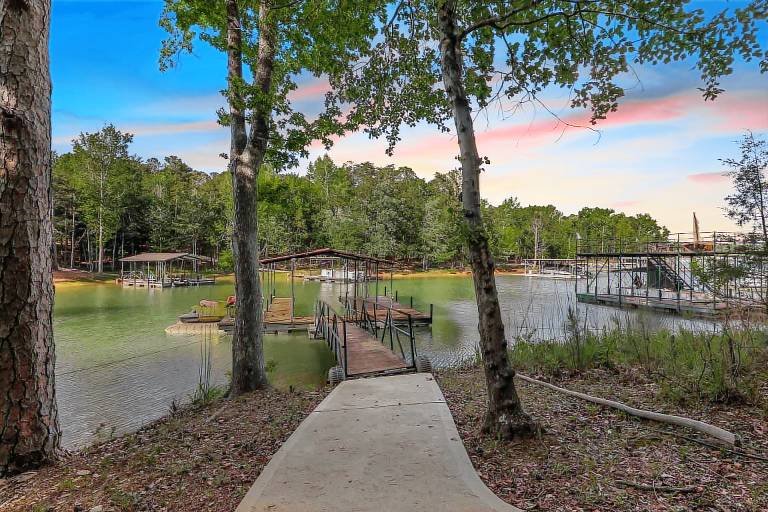 House  Reed Creek