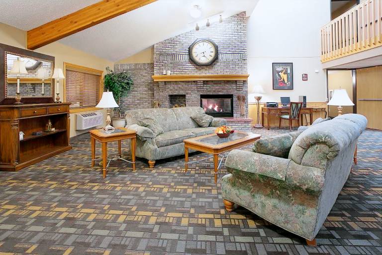 Cobblestone Hotel & Suties - Wisconsin Rapids — photo 2